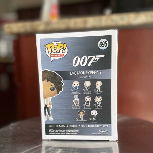 eve moneypenny from skyfall 🖤 - Picture 3 of 4